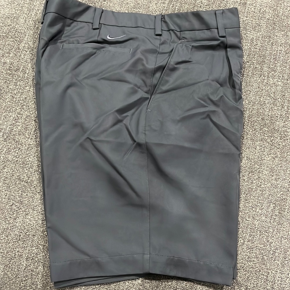 Mens Nike Golf shorts, size 36